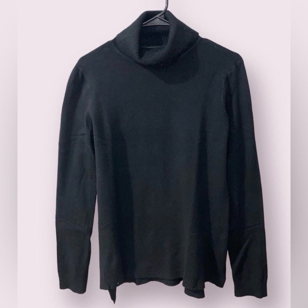 Cyrus Black‎ Turtleneck Sweater | Size M